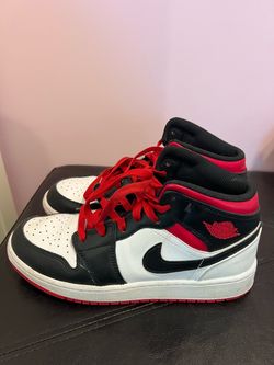 Nike Air Jordan 1 Mid White, Black & Red – Size 6Y. Stylish
