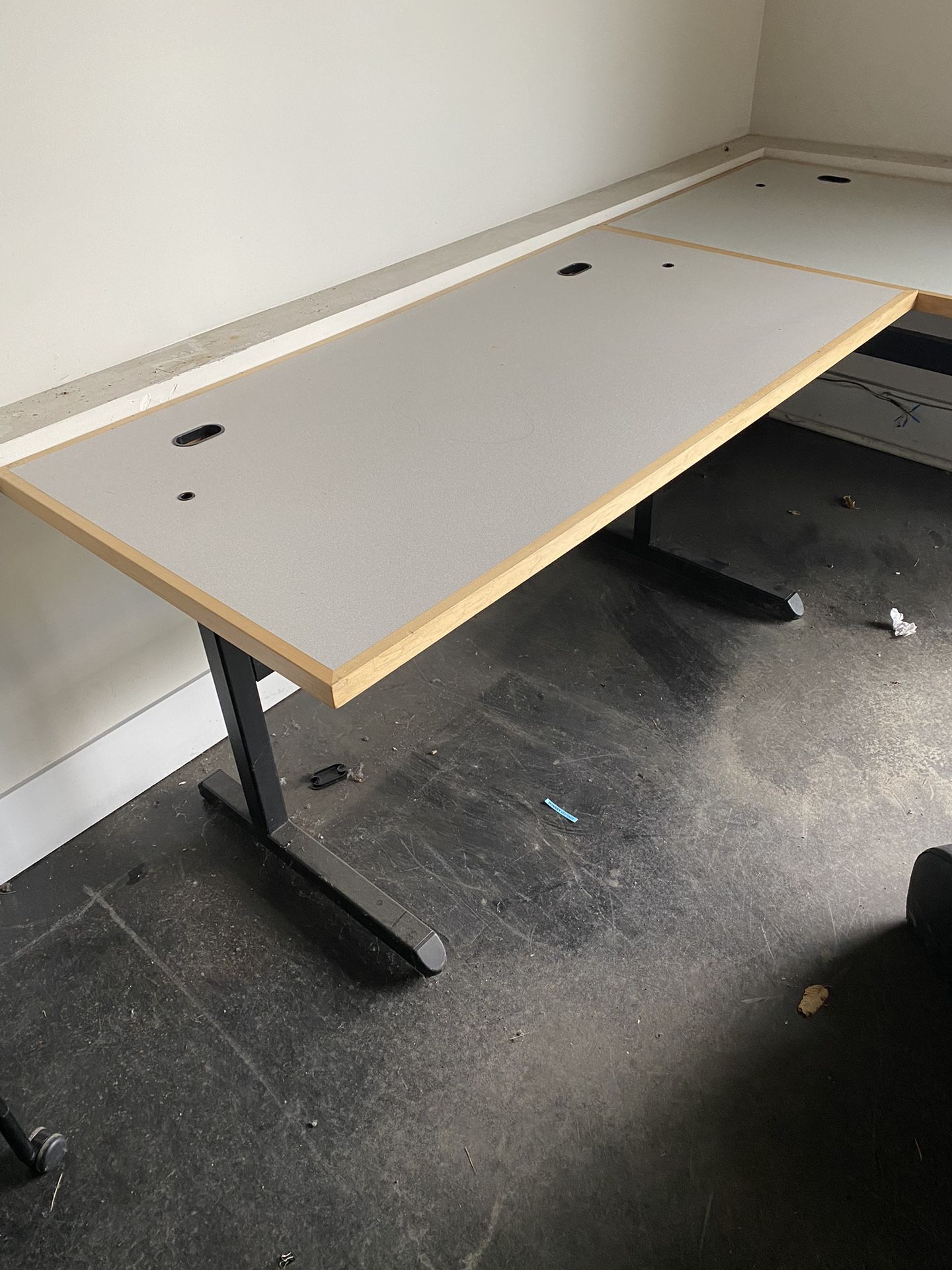 Office Desks & Chairs