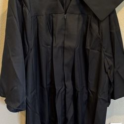 Cap and gown black - 20 cash  pickup