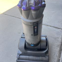 Dyson Vacuum 