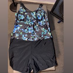 Brand New (Size 2XL) Tropical 2 Piece Tankini & Shorts Set Bathing Suit 