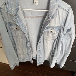 Woman’s Jean Jacket Size 14 Fits Like Xl Loose Fit 