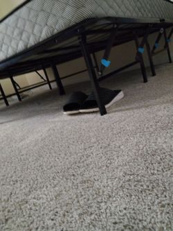 Queen Mattress Firm$100  and  foundation$200