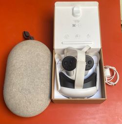 Oculus quest 3 512gb with quest 2 carrying case