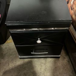  Dresser and nightstand 