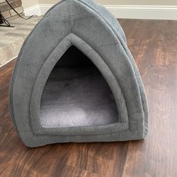 Cat Bed brand new