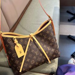 LOUIS VUITTON Carryall PM 