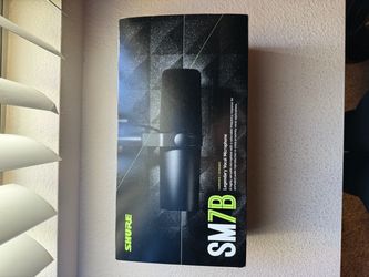 Shure SM7B microphone