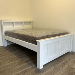 White Full Bed And Mattress 