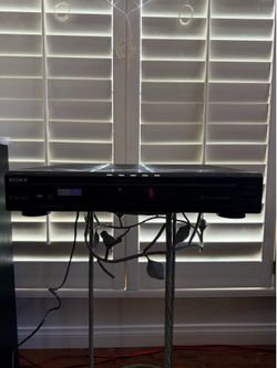 Sony DVP-NC80V 5-Disc DVD/CD/SACD Carousel Changer Player