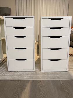 Desktop supplies storage cabinet