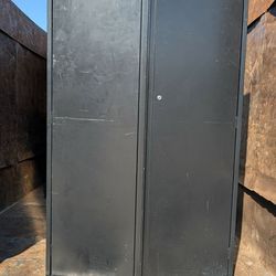 Metal Storage Cabinet with Adjustable Shelves