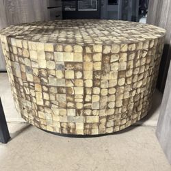 Round Coffee Table 