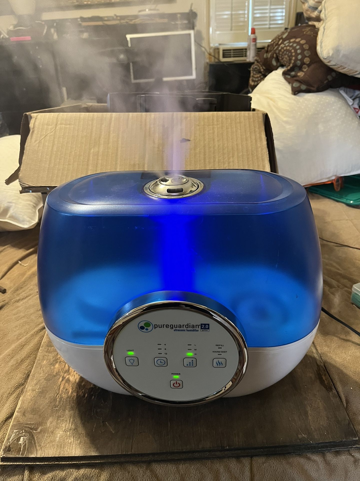 Pure Guardian Ultrasonic Humidifier – 2.0 Gallon – Very Clean – Works Perfectly Gently used Pure Guardian ultrasonic humidifier in excellent conditio