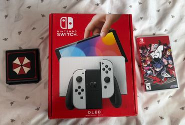 Switch OLED w/ 3 games and accessories