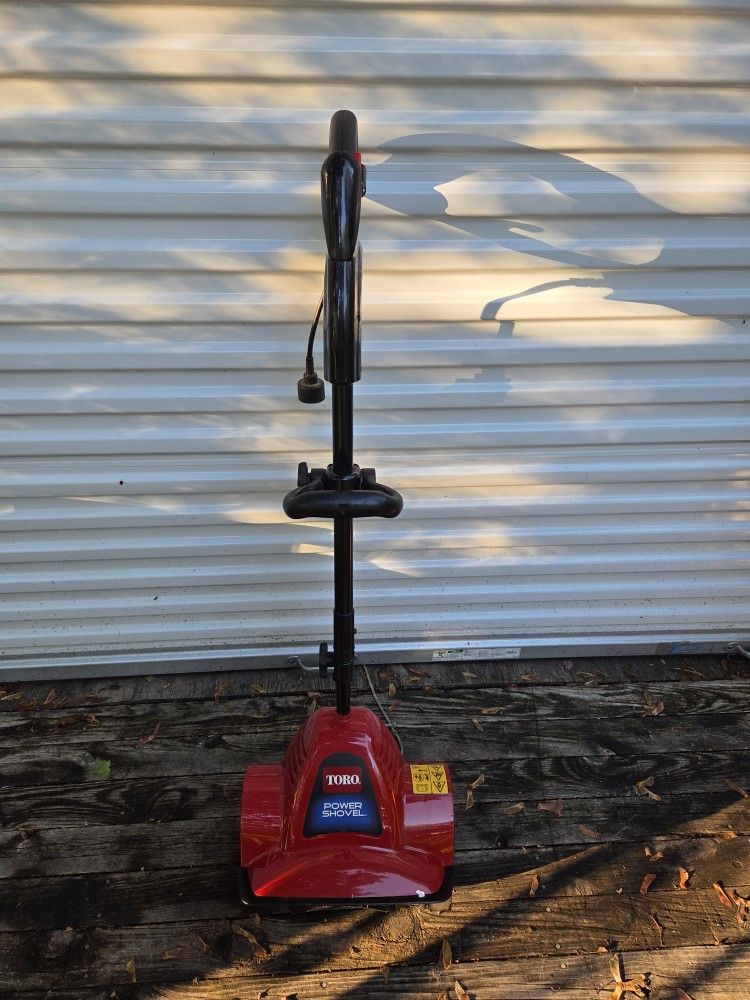 Toro Electric Snow Shovel