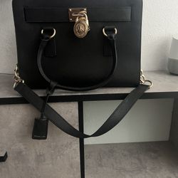Black Michael Kors Hamilton Bag 