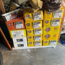 Drywall Screws 1 1/4 & 2 inches