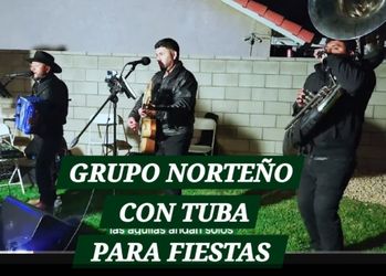 GRUPO NORTEÑO CON TUBA O TOLOLOCHE 