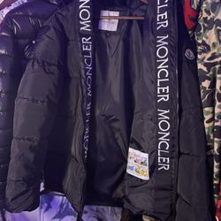 Men’s Moncler Puffer Jacket 