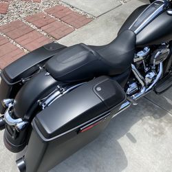 2022 Harley Davidson Street Glide