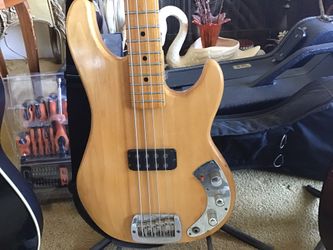 G&L. 1000. Bass Guitar,,,