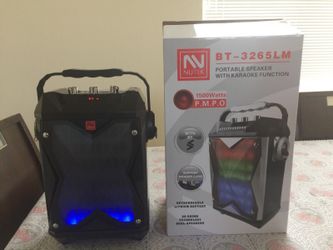 Portable speaker with karaoke function 1500 Watts