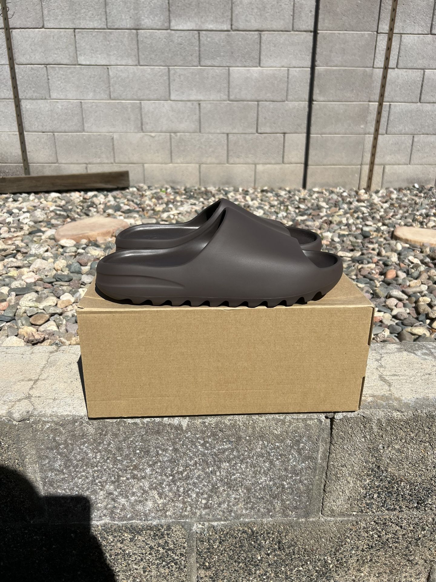 Yeezy Slide Soot size 14