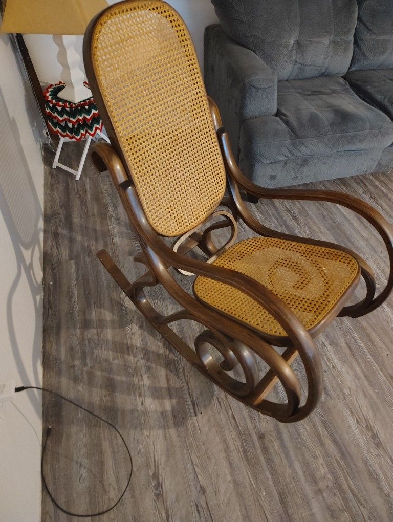 Bentwood Rocking Chair 