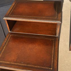 Hekman Mahogany End Tables W Leather Inlay 