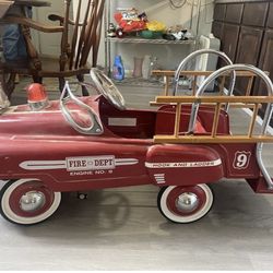 Vintage Fire Truck Peddle Car New Condition All Equipment