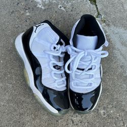 Concord Jordan 11s Size 5.5y