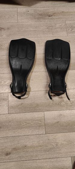 Black Rubber Scuba Diving Fins