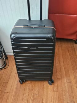 SOLGAARD  luggage,  look pics 28 altura/ 17 ancho/ 14" hondo maleta de calidad