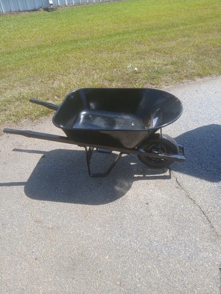 Husky Wheelbarrow 
