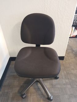 Standard Black Office Chairs