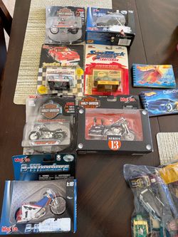 Die-Cast Vehicle Collection Lot