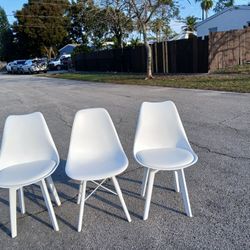 Sillas  Para Family Room Las Tres  100 Dollares