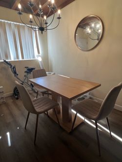 Dining table with 4 chairs small stains but cleanable