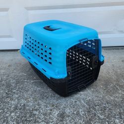 24" Petmate Compass Dog Kennel Carrier _ Small to Medium Animal / Pet Portable Crate Blue / Black _ Airline Approved
