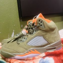 Jordan 5 Size 9 Olive Gatorade EditionMen’s Basketball Retro Nike Air Jordan 