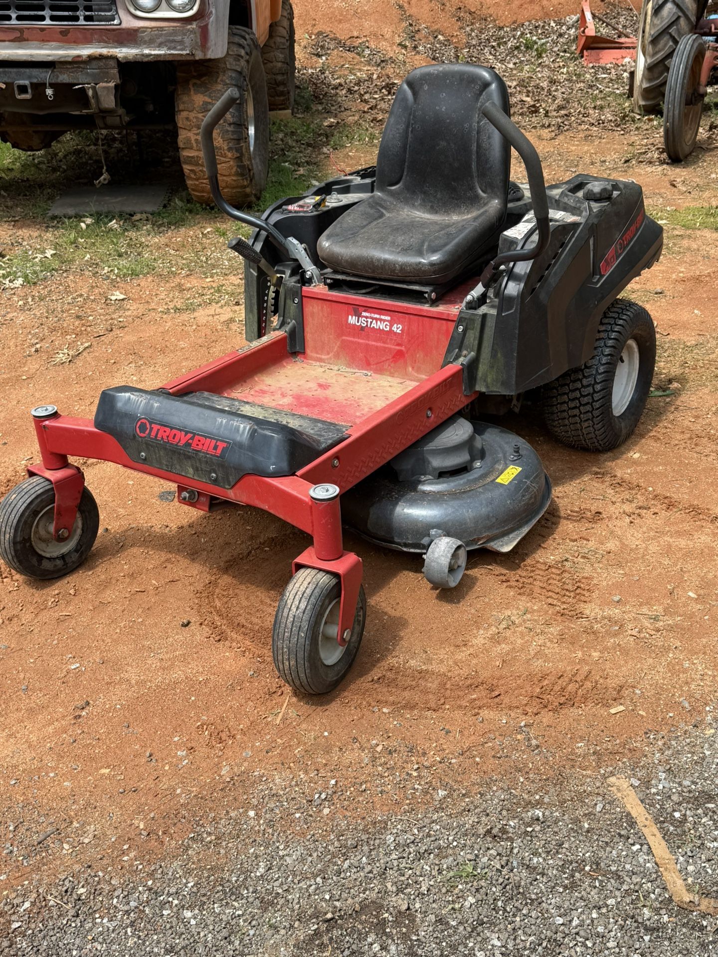 2017 Troy Bilt Mustang 42” Cut