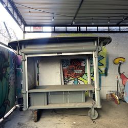 Portable business booth