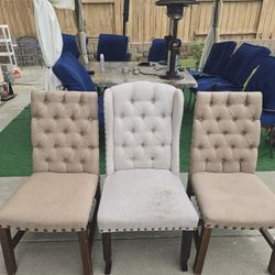 6 Dining Room Chairs $100 Or Best Offer