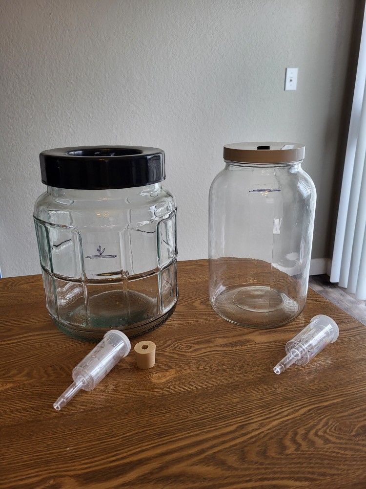 (2)  1 Gallon Fermentors 