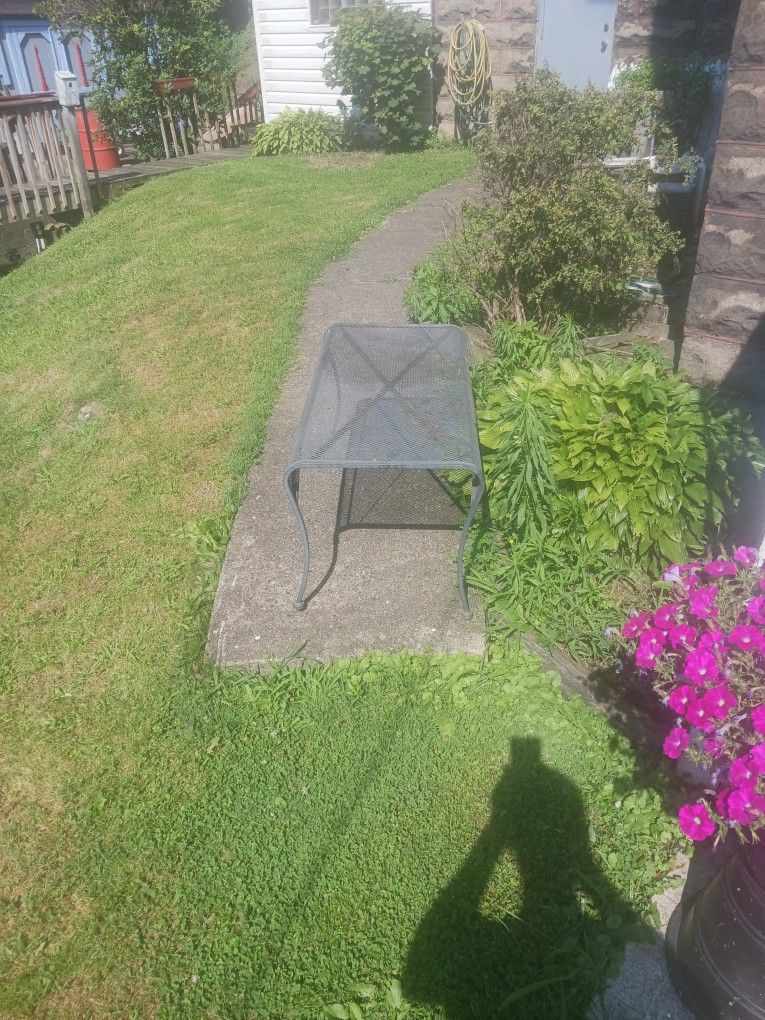 Metal Bench Nice