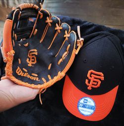 SAN FRANCISCO GIANTS YOUTH BASEBALL ⚾️ GLOVE AND MATCHING NEW ERA HAT
