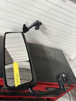 Volvo VNL door mirror assembly