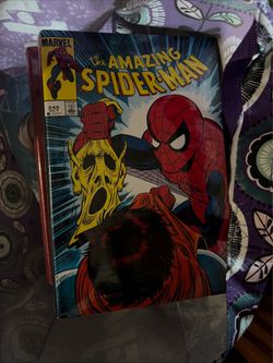 Marvel comics amazing spider man hard cover seal