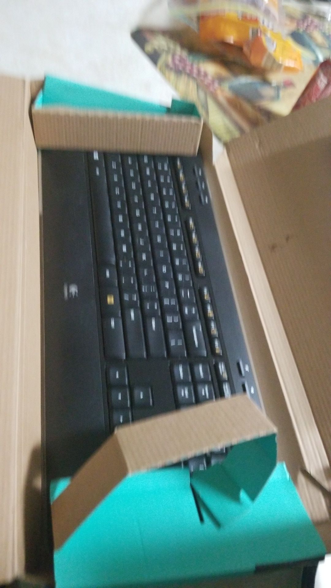 Mk320 wireless logitech keyboard(no mouse)